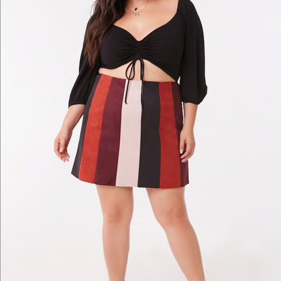 Plus Size Color Block Mini Skirt - Picture 2 of 3